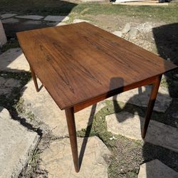 Niels Koefoed Mid Century Danish Rosewood Extendable dining table with 6 Eva chairs