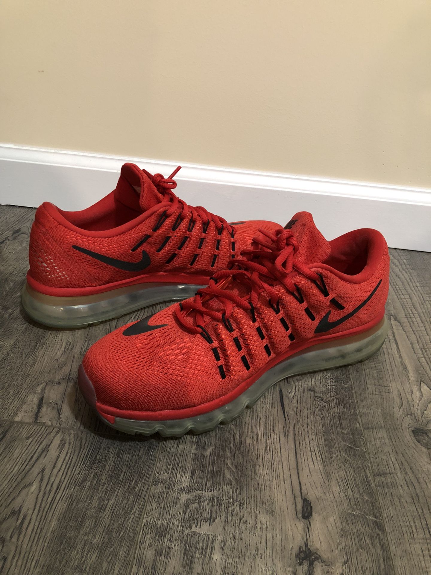 Nike Air Max 2016 Size 10