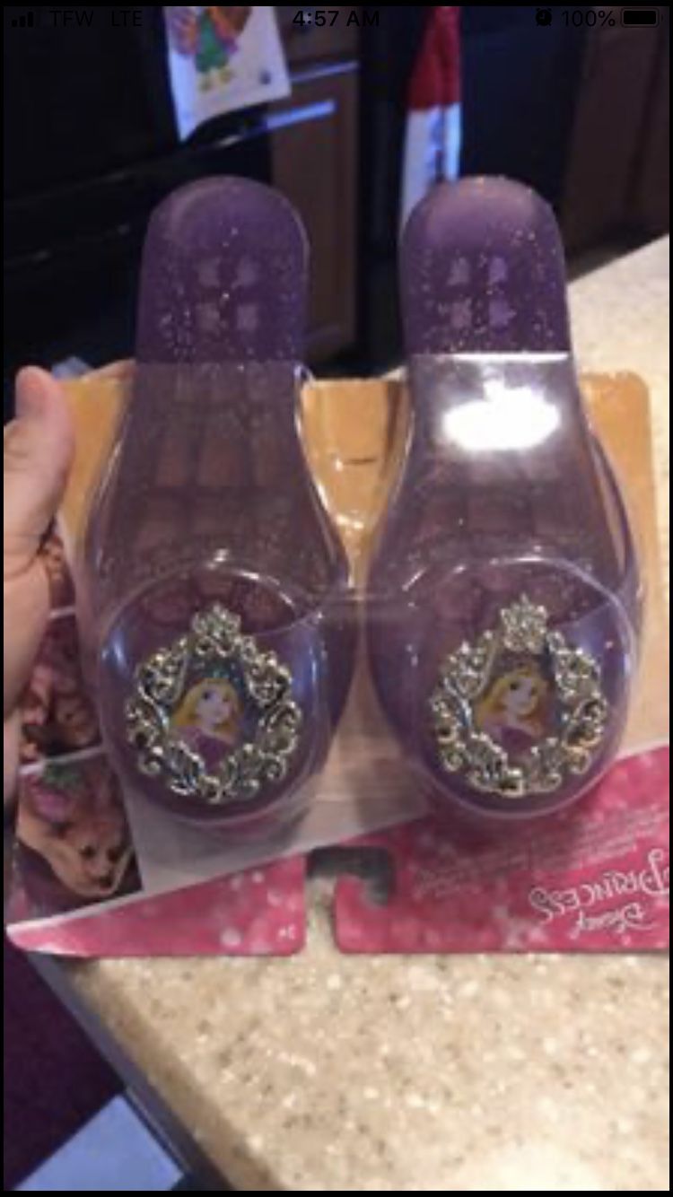 Kids play shoes Rapunzel New!
