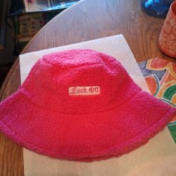HAT $5 PICK UP IN SUN VALLEY 