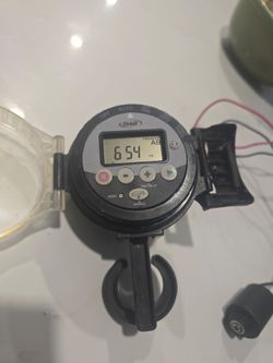 Battery powered sprinkler timer