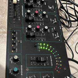 1990’s Rane MM8 Mojo 4-ch 19” Rack Mount Mixer