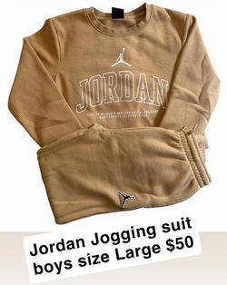 Boys Jordan Jogging Suit boys size Large $50