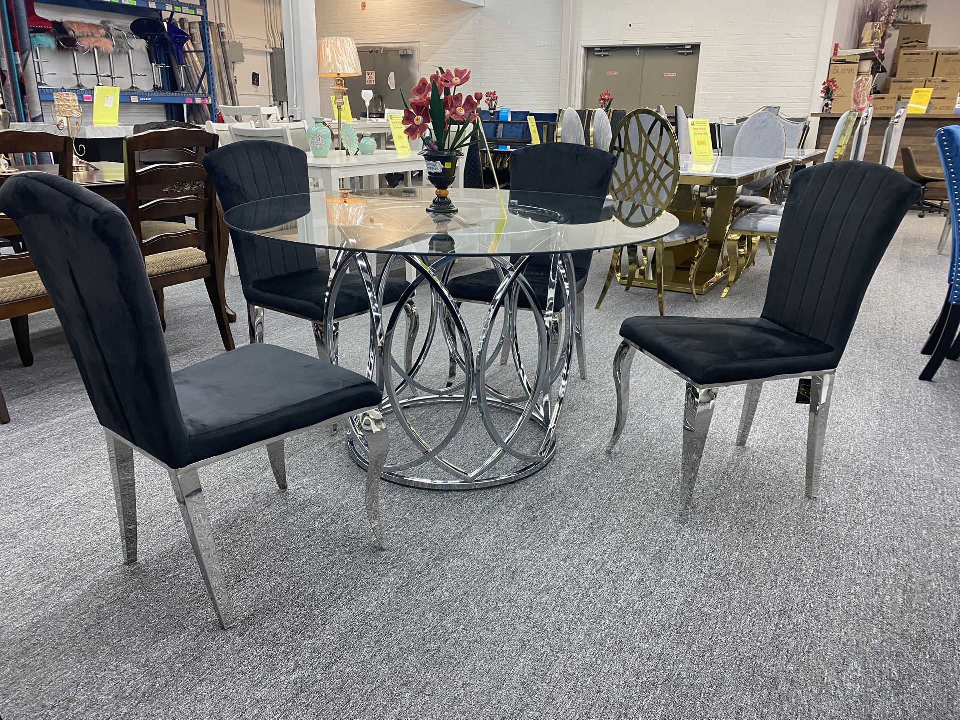 5 Piece Dinning Table Set $999.99