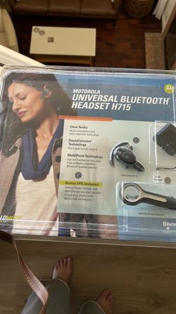 Motorola universal Bluetooth headset H715
