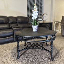Circle Coffee Table 