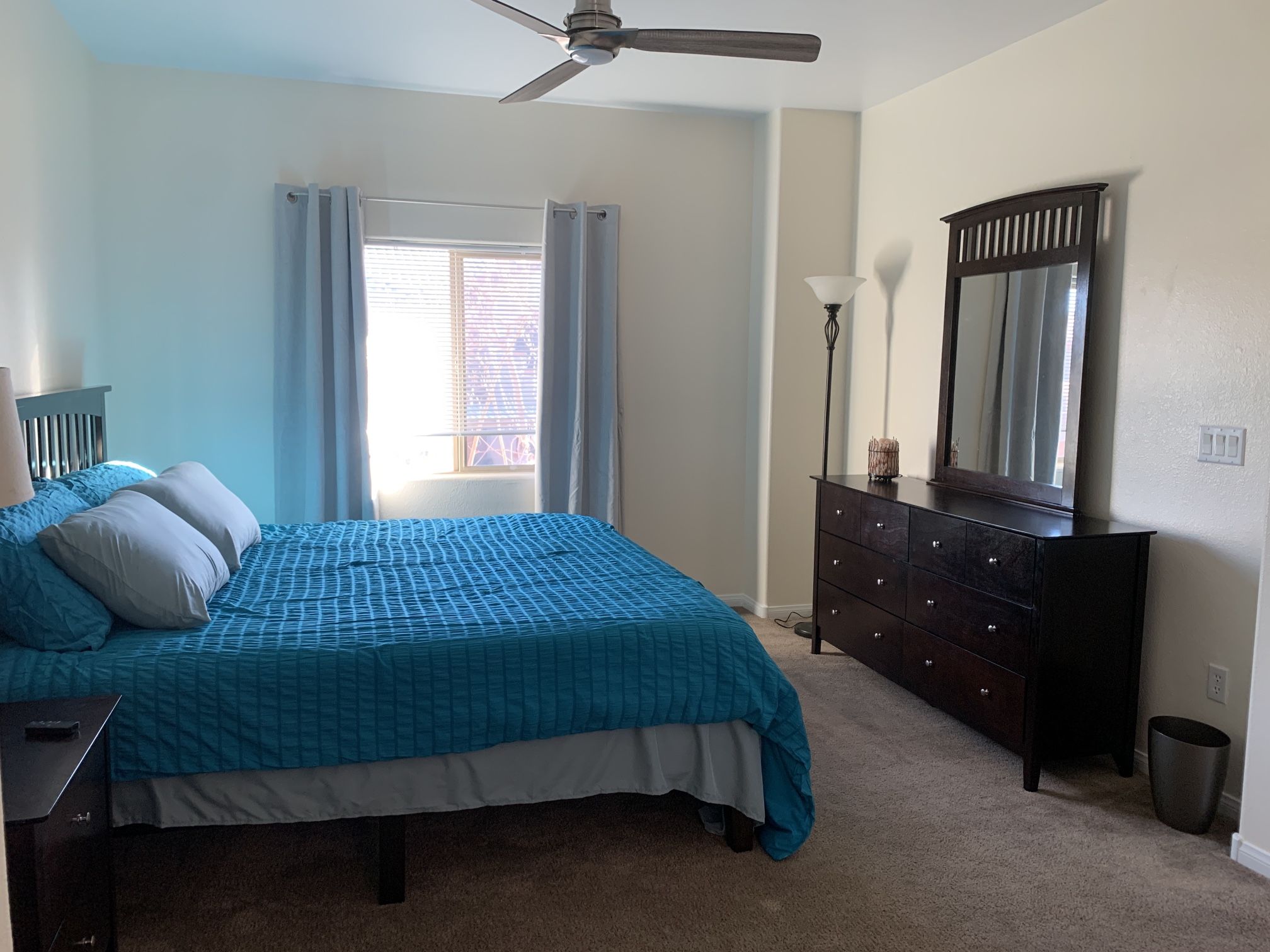 Beautiful Real Wood Espresso Dresser w Mirror Nightstand