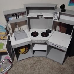 Play Kitchen