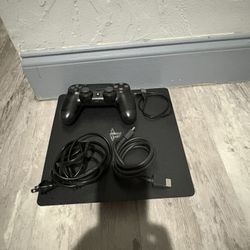 Playstation 4 Slim Mint Condition /Like New