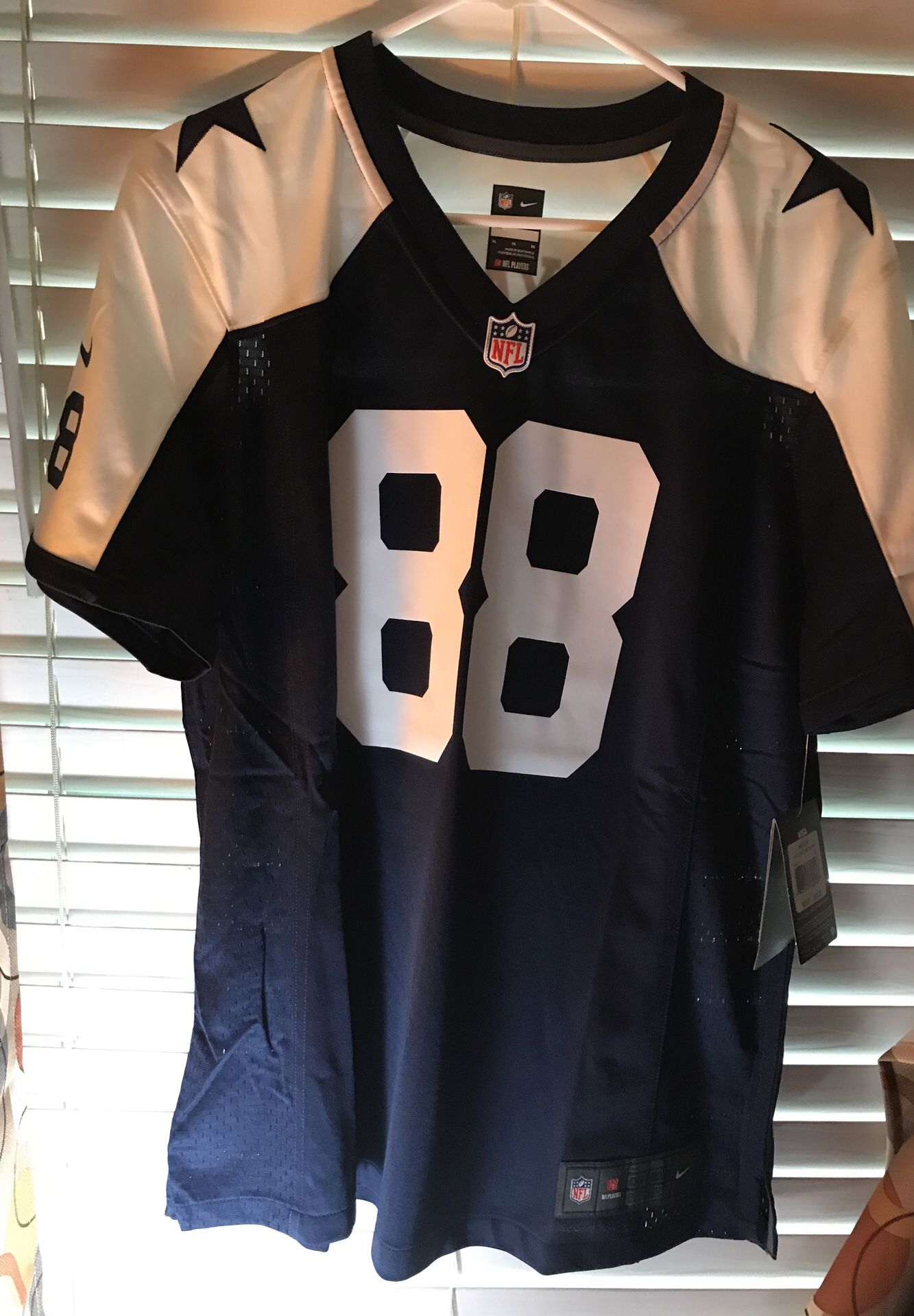 Brand new Dallas cowboy Dez Bryant lady’s jersey
