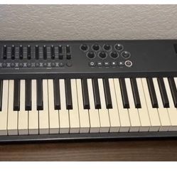 Axiom-61 Pro MIDI Keyboard