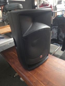 Harbinger VaRi V2115
loud speaker 15-inch woofer 600 watts
Works great
$75
Pick up Mesa Higley and University