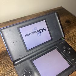 Nintendo DS Lite Handheld System - Cobalt/Black.