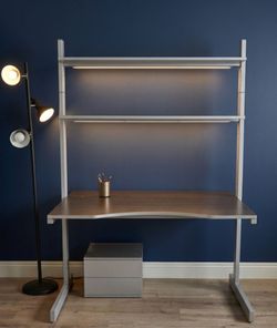 Adjustable desk