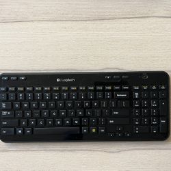 Logitech Wireless keyboard 