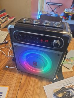 Portable Retro-Style Bluetooth Speaker Radio