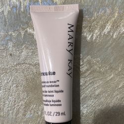 Mary Kay TimeWise IVORY 4 Luminous-Wear Liquid Foundation Normal to Dry Skin New without Box 