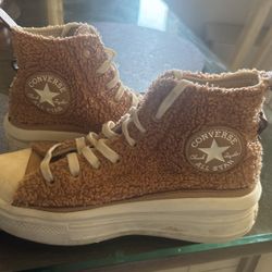 Converse Size 7 