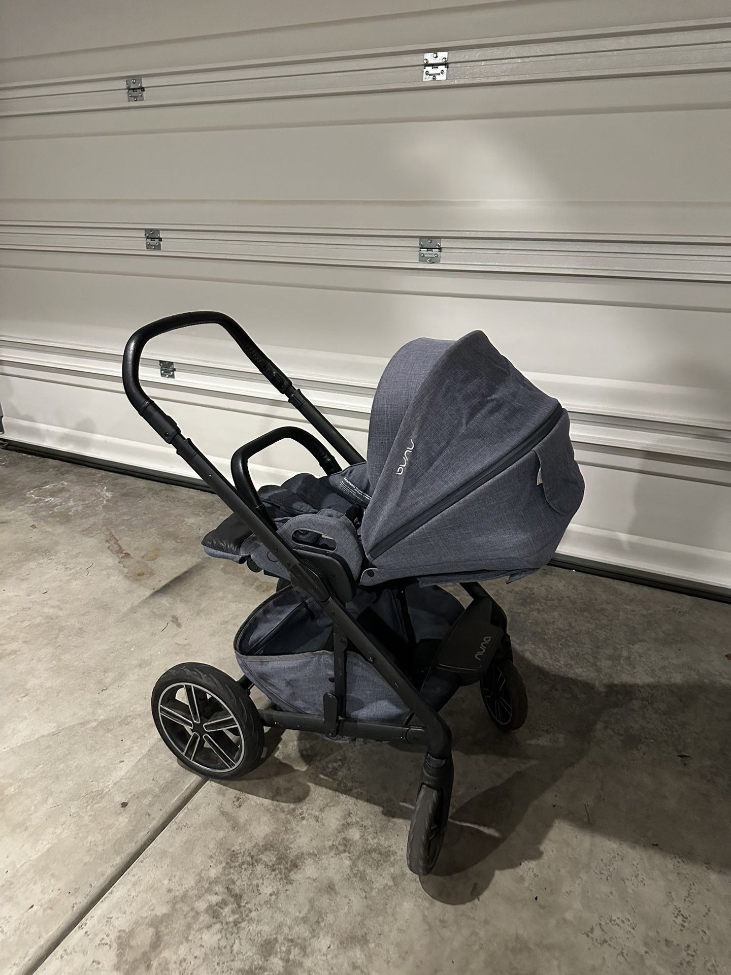 Nuna Mixx Stroller