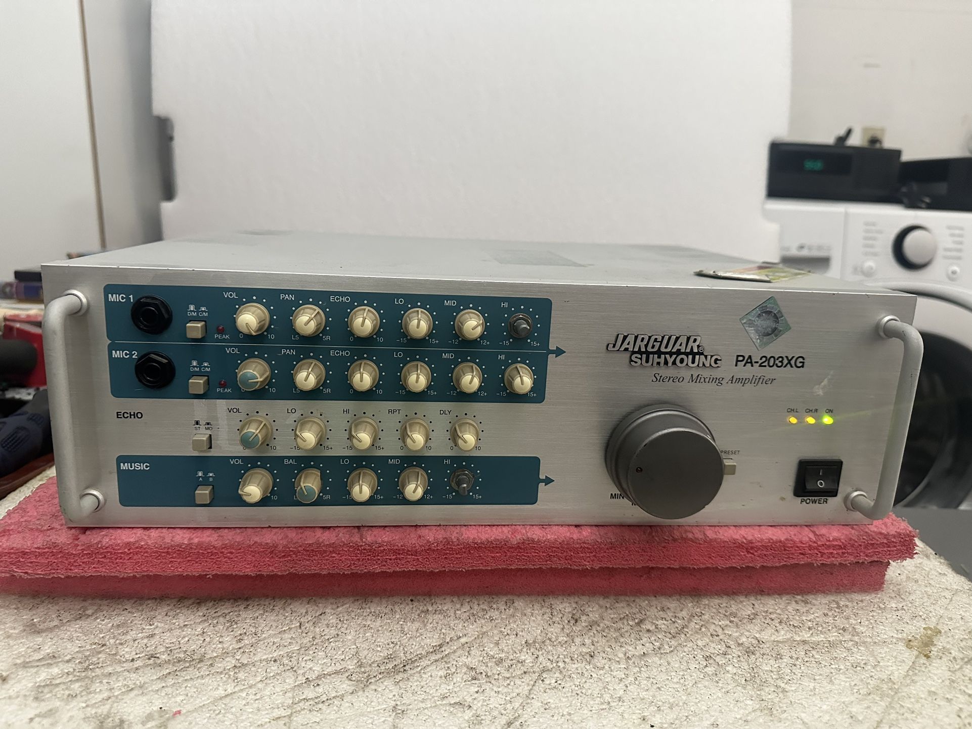 Jarguar Suhyoung PA-203XG Karaoke Stereo Mixing Amplifier. MADE IN KOREA