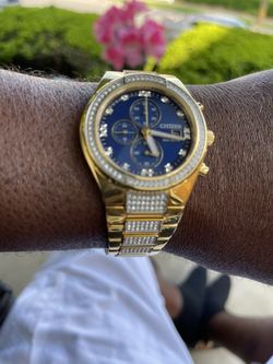 Citizens watch