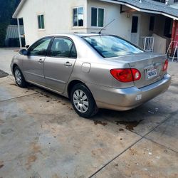 2003 toyota corolla LE 177 000 mil in excellent running condition everything works in good order