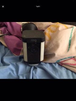 Ring spotlight camera read description