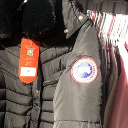 Woman’s Black Goose Jacket S,m, Only 