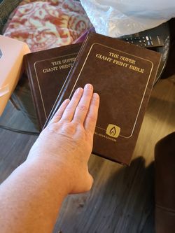 Giant Print Bibles, ' Genesis To Malachi' Only.