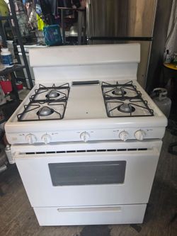 Gas stove