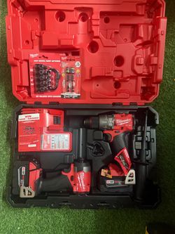 Milwaukee M18 FUEL Drill & Impact Driver Combo Kit