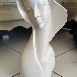 Mary sculpture Ceramic 15’