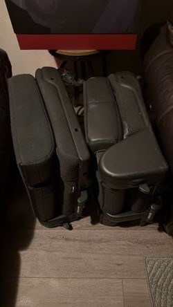 07 Chevrolet Tahoe Seats