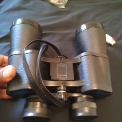 Bushnell Binoculars 