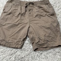 Vans off the wall cargo men’s shorts  Medium on tag
