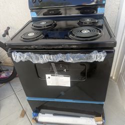 New 30 in. 4 Burner Element Free-Standing Electric Range in Black