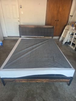 Queen bed set