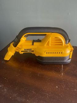 Dewalt vacuum 20v. $85 tool only. Pick up in Van Nuys