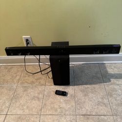 LG 38-Inch Sound Bar With Wireless Subwoofer in GREAT condition and remote control