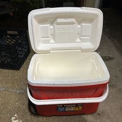 Igloo 28 Quarts Cooler