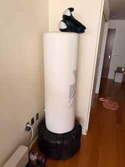 Century Wavemaster XXL Freestanding Punching Bag + Boxing Gloves