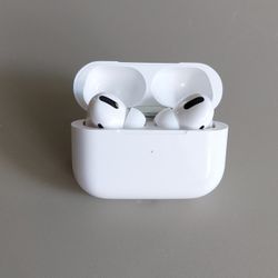 Wireless earbuds 