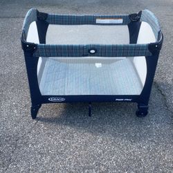 Baby Crib 