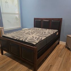Sealy Posturepedic Plus Queen Size firm Mattress and Boxspring