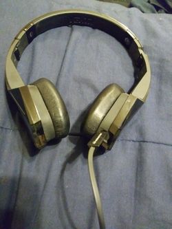 Diesel headphones