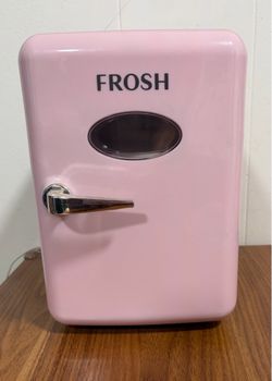 Mini fridge