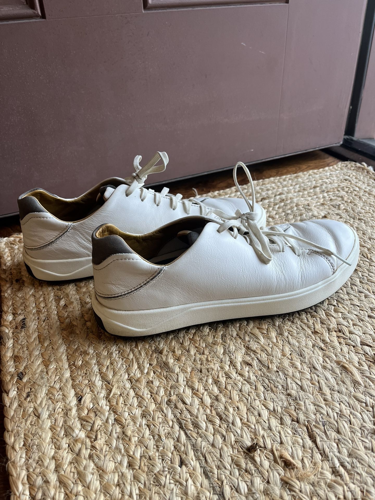Men’s Golf Shoes (size 10)