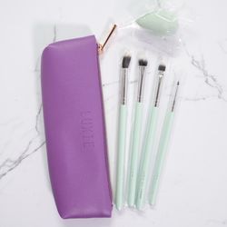 LUXIE Florals Brush Set (100% New & Authentic)