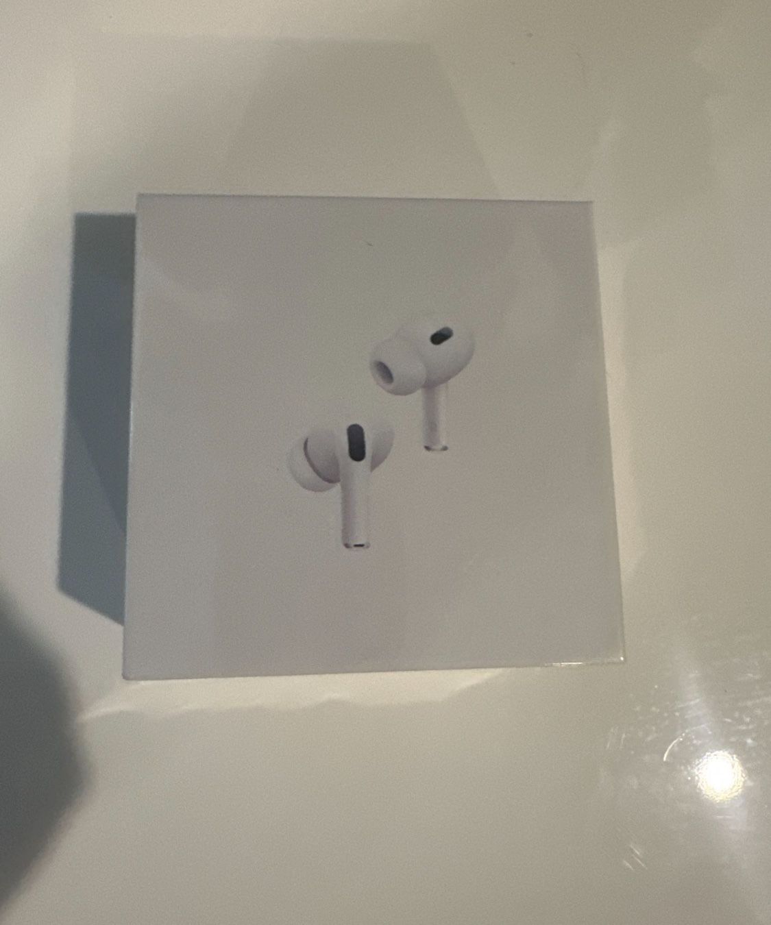 Apple AirPods Gen 2-new