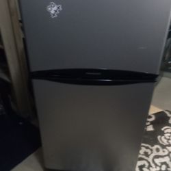 4 Ft Refrigerator